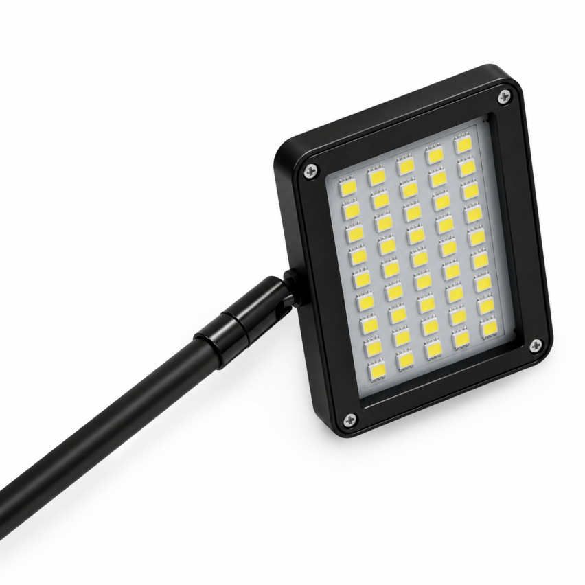 Чёрная LED-панель на регулируемом кронштейне Чёрная LED-панель на регулируемом кронштейне